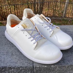 World Boot men’s white sneakers. Size 12 leather and suede. Removable insole.